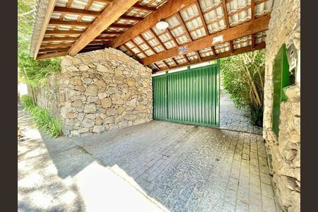 Casa para alugar com 923m², 5 quartos e 10 vagas