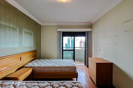 Apartamento para alugar com 375m², 4 quartos e 5 vagas Apartamento para alugar com 375m², 4 quartos e 5 vagasQuarto 3 - Suíte