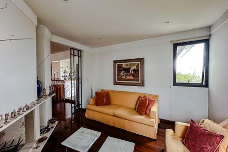 Apartamento para alugar com 375m², 4 quartos e 5 vagas Apartamento para alugar com 375m², 4 quartos e 5 vagasSala