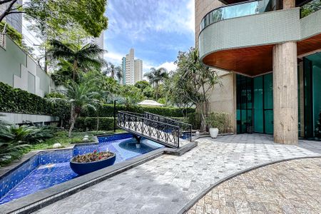 Apartamento para alugar com 375m², 4 quartos e 5 vagas Apartamento para alugar com 375m², 4 quartos e 5 vagasÁrea comum