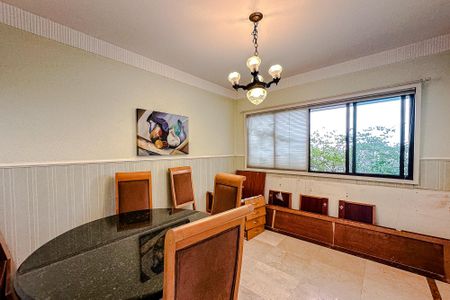 Apartamento para alugar com 375m², 4 quartos e 5 vagas Apartamento para alugar com 375m², 4 quartos e 5 vagasSala de Jantar 2