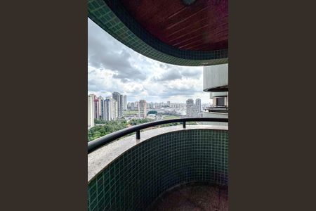 Apartamento para alugar com 375m², 4 quartos e 5 vagas Apartamento para alugar com 375m², 4 quartos e 5 vagasVaranda da Suíte 4