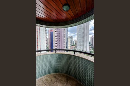 Apartamento para alugar com 375m², 4 quartos e 5 vagas Apartamento para alugar com 375m², 4 quartos e 5 vagasVaranda da Suíte 4