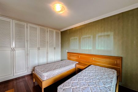 Apartamento para alugar com 375m², 4 quartos e 5 vagas Apartamento para alugar com 375m², 4 quartos e 5 vagasQuarto 3 - Suíte