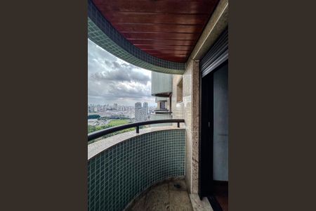 Apartamento para alugar com 375m², 4 quartos e 5 vagas Apartamento para alugar com 375m², 4 quartos e 5 vagasVaranda da Suíte 4