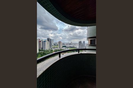 Apartamento para alugar com 375m², 4 quartos e 5 vagas Apartamento para alugar com 375m², 4 quartos e 5 vagasVaranda da Suíte 3