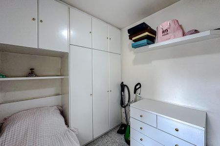 Apartamento para alugar com 375m², 4 quartos e 5 vagas Apartamento para alugar com 375m², 4 quartos e 5 vagasQuarto de Serviço