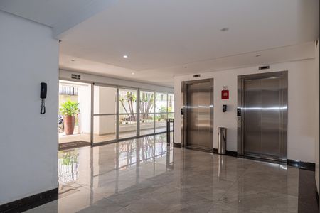 Apartamento à venda com 60m², 2 quartos e 1 vagaÁrea comum - Elevadores