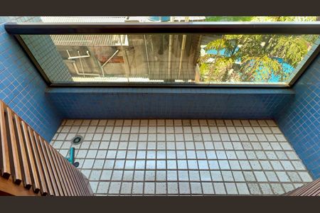 Apartamento à venda com 95m², 2 quartos e 1 vagaSacada do quarto 