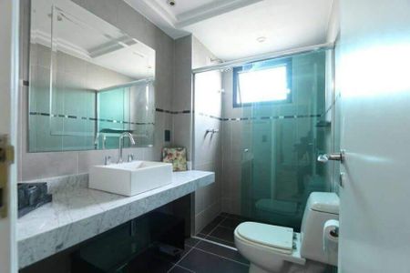 Apartamento à venda com 220m², 4 quartos e 4 vagas