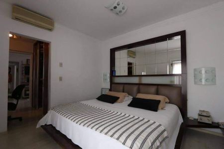 Apartamento à venda com 220m², 4 quartos e 4 vagas