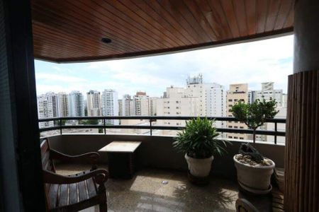 Apartamento à venda com 220m², 4 quartos e 4 vagas