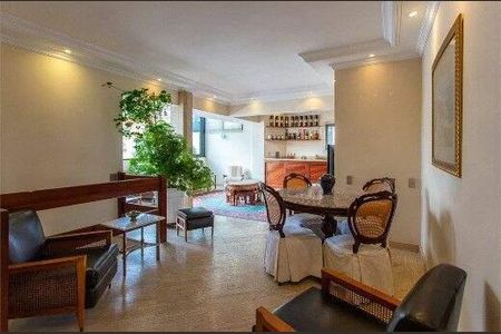 Apartamento à venda com 3 quartos, 300m² em Vila Nova Conceição, São Paulo
