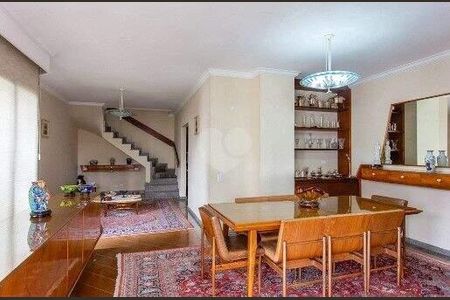 Apartamento à venda com 3 quartos, 300m² em Vila Nova Conceição, São Paulo