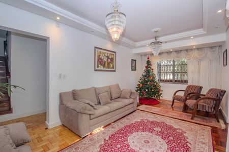 Casa à venda com 330m², 4 quartos e 4 vagas Casa à venda com 330m², 4 quartos e 4 vagasSala