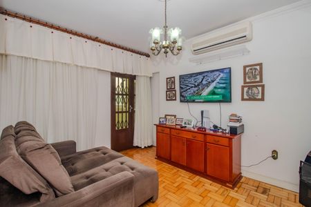 Casa à venda com 330m², 4 quartos e 4 vagas Casa à venda com 330m², 4 quartos e 4 vagasSala 2