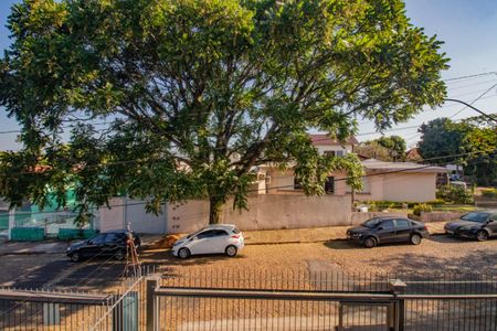 Casa à venda com 330m², 4 quartos e 4 vagas Casa à venda com 330m², 4 quartos e 4 vagasVista