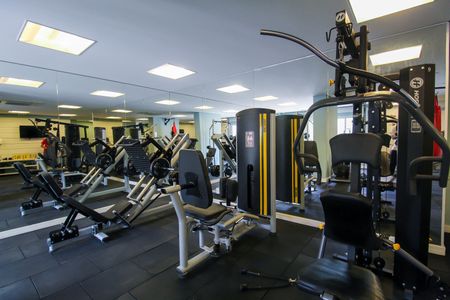 Apartamento à venda com 101m², 3 quartos e 2 vagas Apartamento à venda com 101m², 3 quartos e 2 vagasÁrea comum - Academia