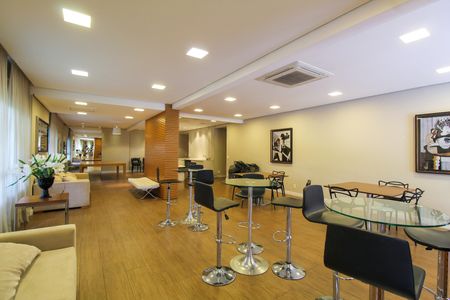 Apartamento à venda com 101m², 3 quartos e 2 vagas Apartamento à venda com 101m², 3 quartos e 2 vagasÁrea comum - Salão de festas