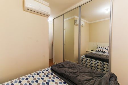 Apartamento à venda com 101m², 3 quartos e 2 vagas Apartamento à venda com 101m², 3 quartos e 2 vagasQuarto 1 - Suíte