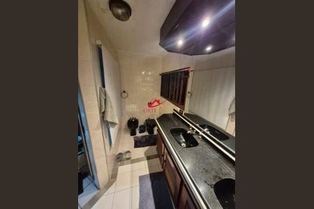 Casa à venda com 3 quartos, 277m² em Planalto Paulista, São Paulo