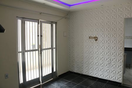 sala de casa para alugar com 2 quartos, 84m² em Centro, Nilópolis