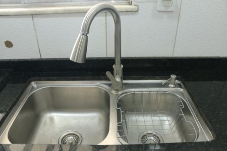 Casa para alugar com 84m², 2 quartos e sem vagaCozinha - Torneira