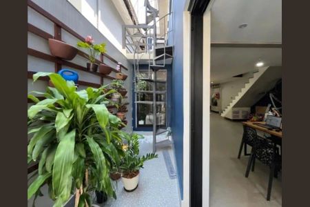 Casa à venda com 3 quartos, 141m² em Planalto Paulista, São Paulo