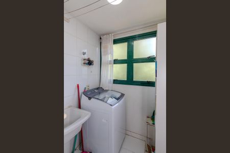 Apartamento para alugar com 64m², 2 quartos e 1 vaga Apartamento para alugar com 64m², 2 quartos e 1 vagaCozinha e Área de Serviço