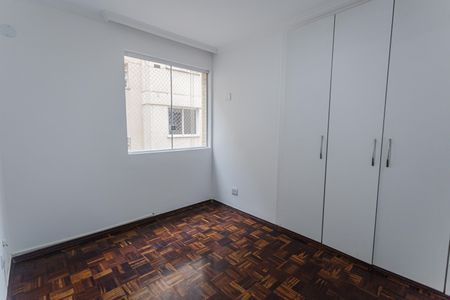 Suíte de apartamento para alugar com 3 quartos, 108m² em Santo Antônio, Belo Horizonte