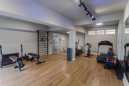 Apartamento para alugar com 108m², 3 quartos e 2 vagas Apartamento para alugar com 108m², 3 quartos e 2 vagasÁrea comum - Academia