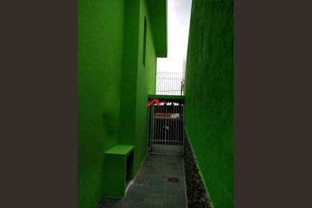 Casa à venda com 2 quartos, 120m² em Jardim Itacolomi, São Paulo