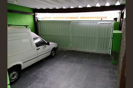 Casa à venda com 2 quartos, 120m² em Jardim Itacolomi, São Paulo