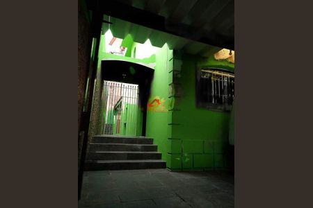 Casa à venda com 2 quartos, 120m² em Jardim Itacolomi, São Paulo