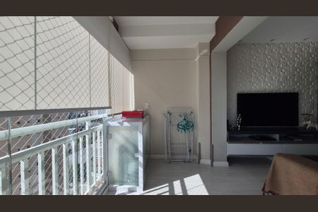 Sala de apartamento à venda com 2 quartos, 59m² em Vila Apiai, Santo André