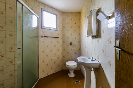 Banheiro de apartamento para alugar com 1 quarto, 45m² em Vila Lageado, São Paulo