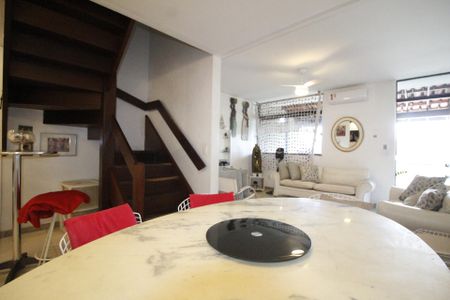 Detalhe de casa de condomínio para alugar com 3 quartos, 200m² em Piatã, Salvador