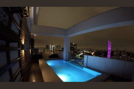 Apartamento à venda com 85m², 1 quarto e 1 vaga