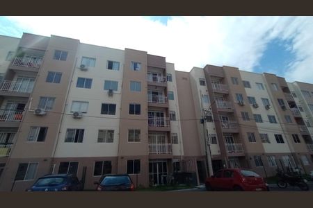 Apartamento à venda com 52m², 2 quartos e 1 vaga Apartamento à venda com 52m², 2 quartos e 1 vagaFachada com Placa