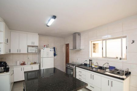 Casa à venda com 145m², 2 quartos e 1 vagaCozinha - Armários