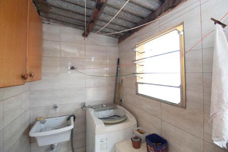 Casa à venda com 145m², 2 quartos e 1 vagaÁrea de Serviço