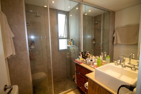 Apartamento à venda com 93m², 2 quartos e 2 vagasBanheiro da Suíte 2