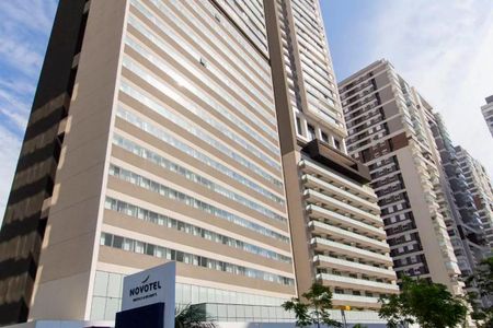 Apartamento à venda com 93m², 2 quartos e 2 vagasFachada do Prédio