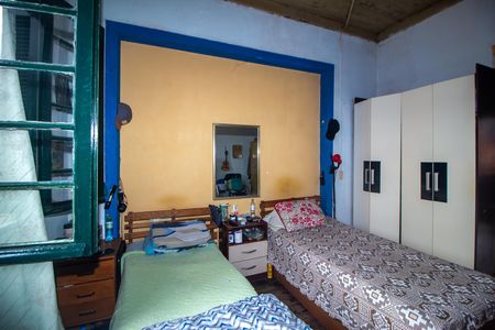 Casa à venda com 648m², 6 quartos e 3 vagas Casa à venda com 648m², 6 quartos e 3 vagasQuarto 3