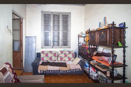 Casa à venda com 648m², 6 quartos e 3 vagas Casa à venda com 648m², 6 quartos e 3 vagasSala