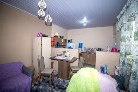 Casa à venda com 648m², 6 quartos e 3 vagas Casa à venda com 648m², 6 quartos e 3 vagasSala 3