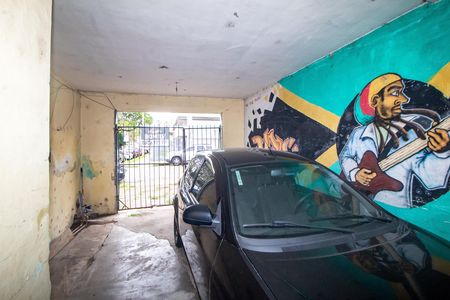 Casa à venda com 648m², 6 quartos e 3 vagas Casa à venda com 648m², 6 quartos e 3 vagasgaragem