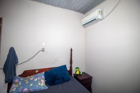 Casa à venda com 648m², 6 quartos e 3 vagas Casa à venda com 648m², 6 quartos e 3 vagasQuarto 2