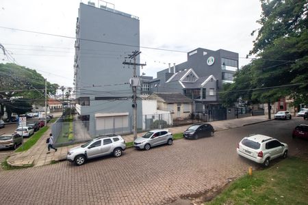 Casa à venda com 648m², 6 quartos e 3 vagas Casa à venda com 648m², 6 quartos e 3 vagasVista