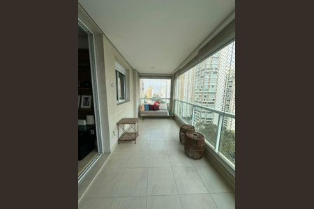 Apartamento à venda com 233m², 4 quartos e 4 vagas